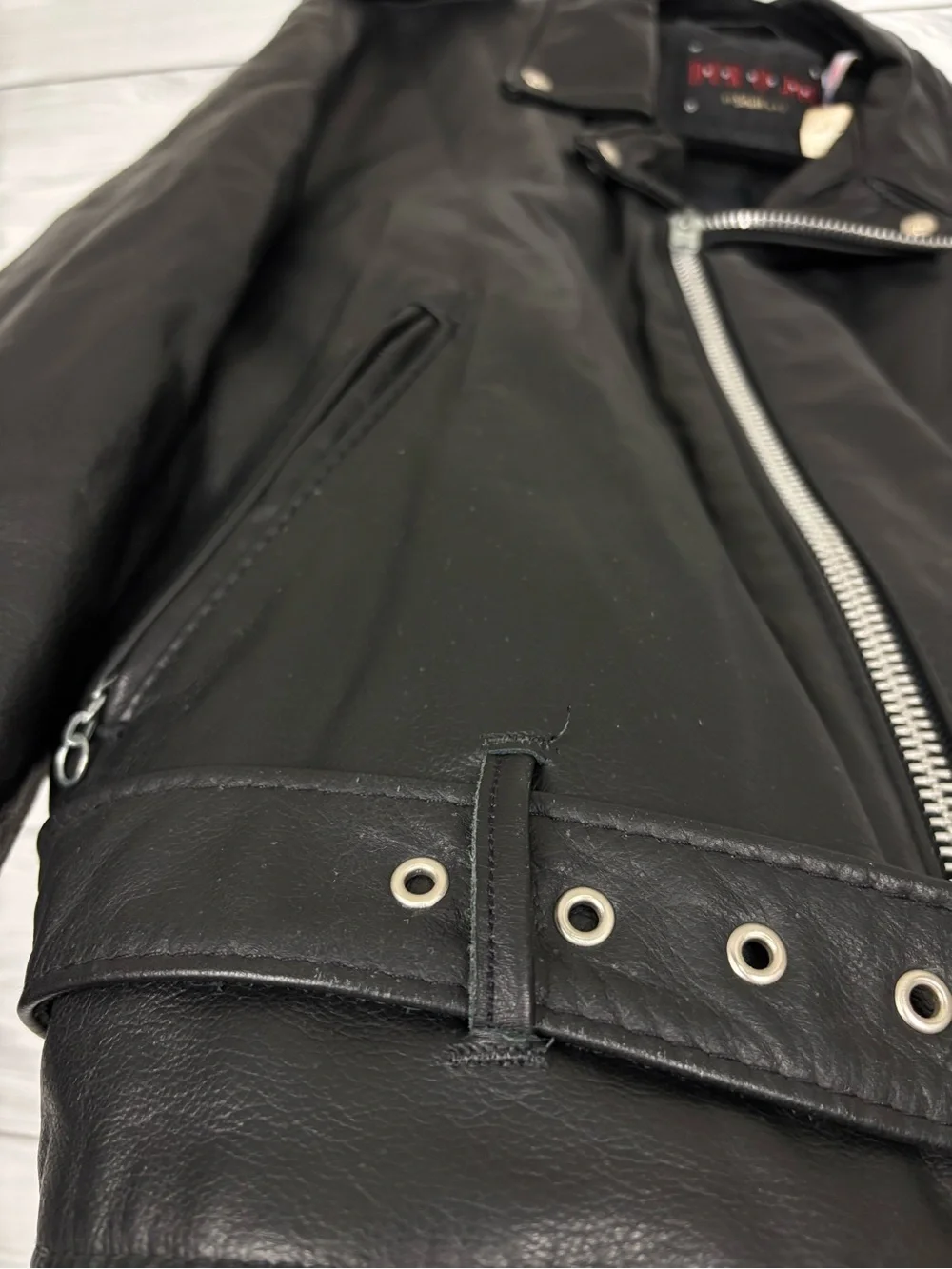 NWT VINTAGE SCHOTT LEATHER MOTORCYCLE JACKET DUR O JAC 48 BELTED USA 80s 90s